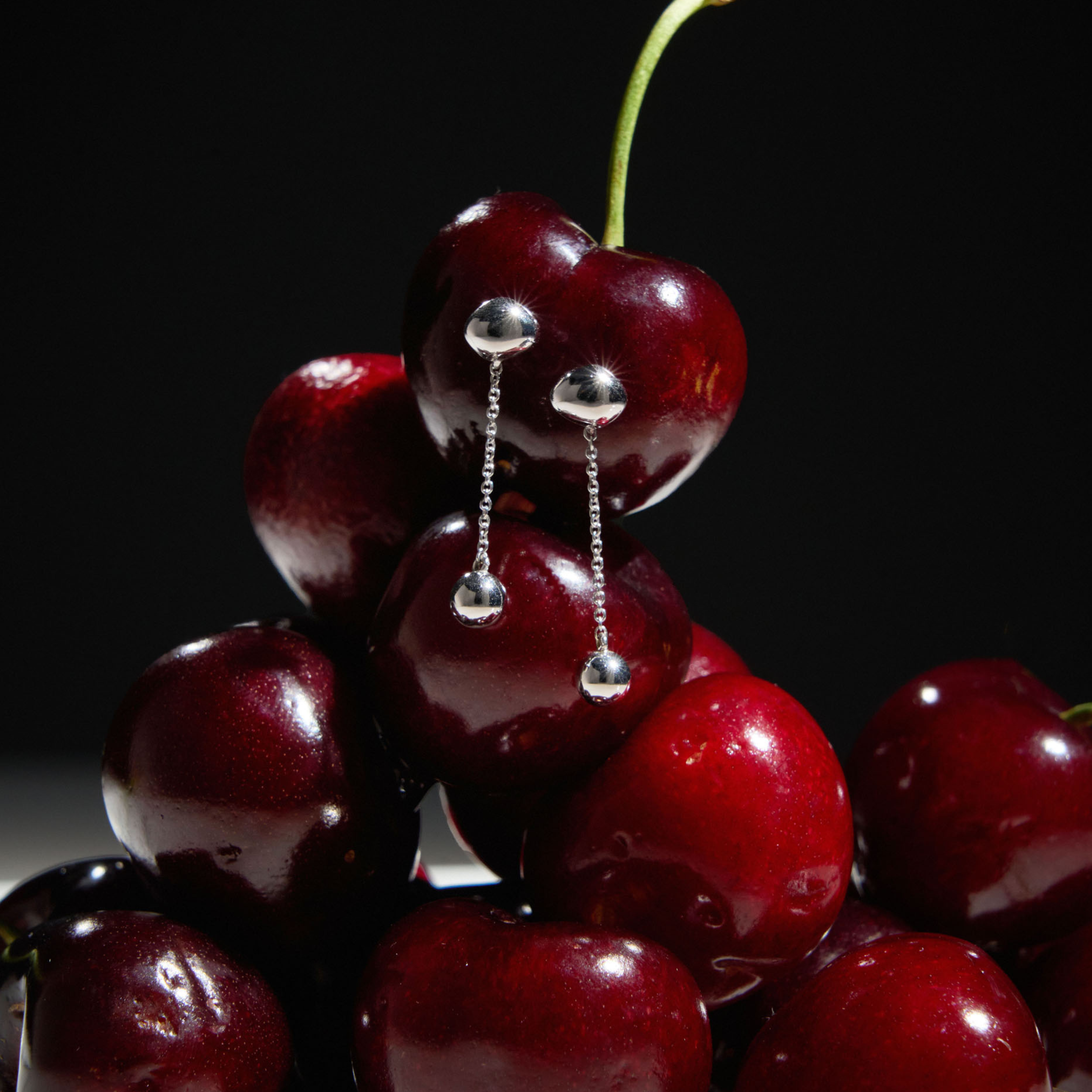 White gold drop earrings