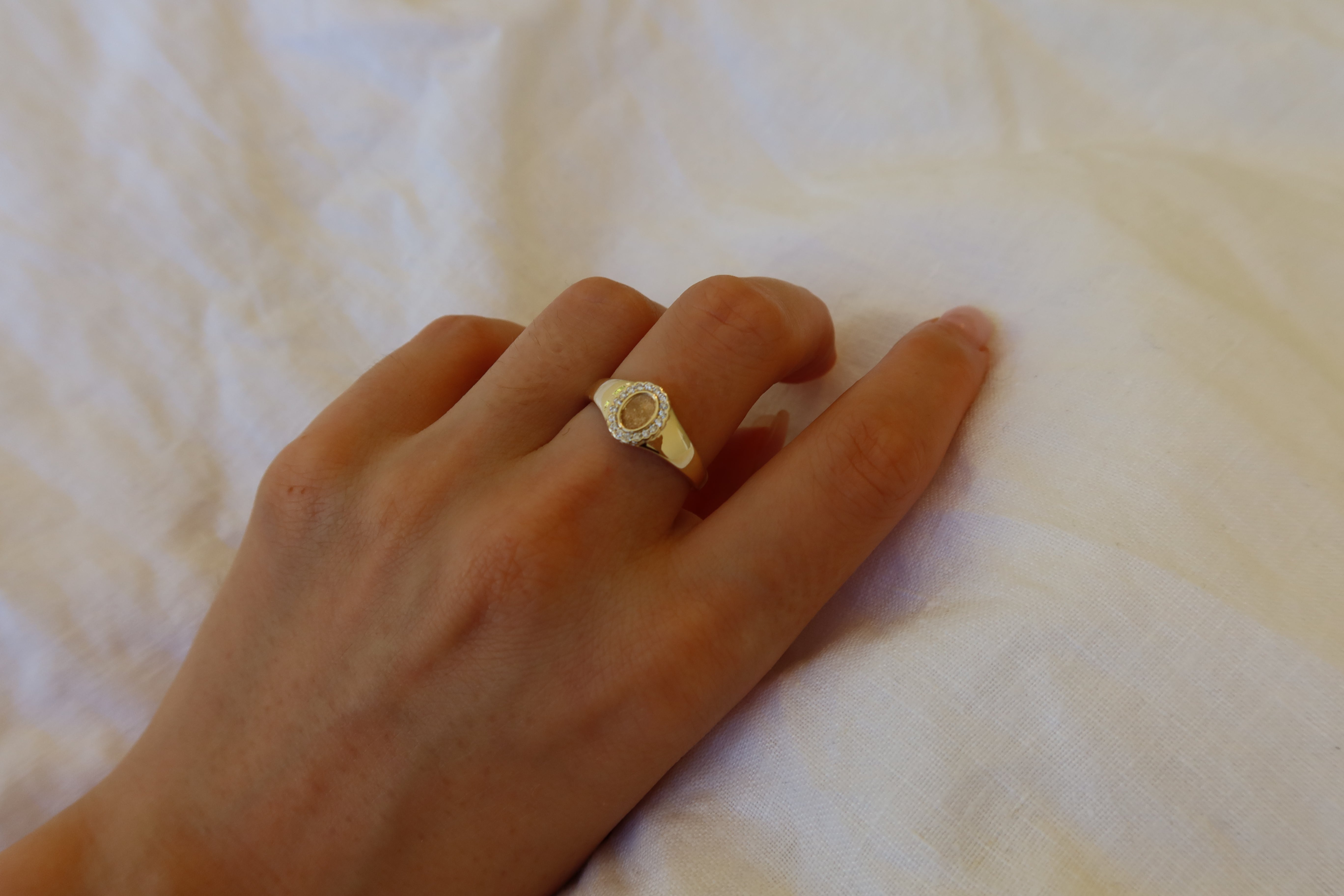 fingerprint memorial ring in 10 karat yellow gold with lab diamonds 